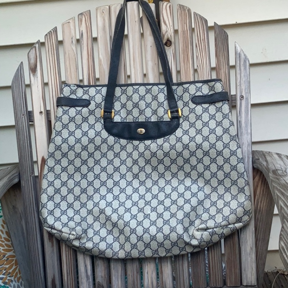 Sherry Line 1980s blue Gucci tote bag. The Accessories Collection. Large, worn